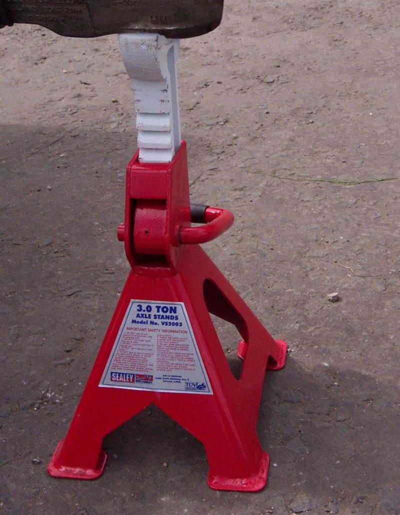 Axle Stand