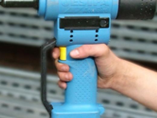 Cordless Riveting Tool