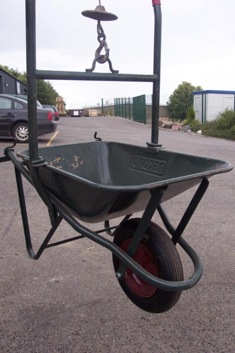 Hoist Barrow