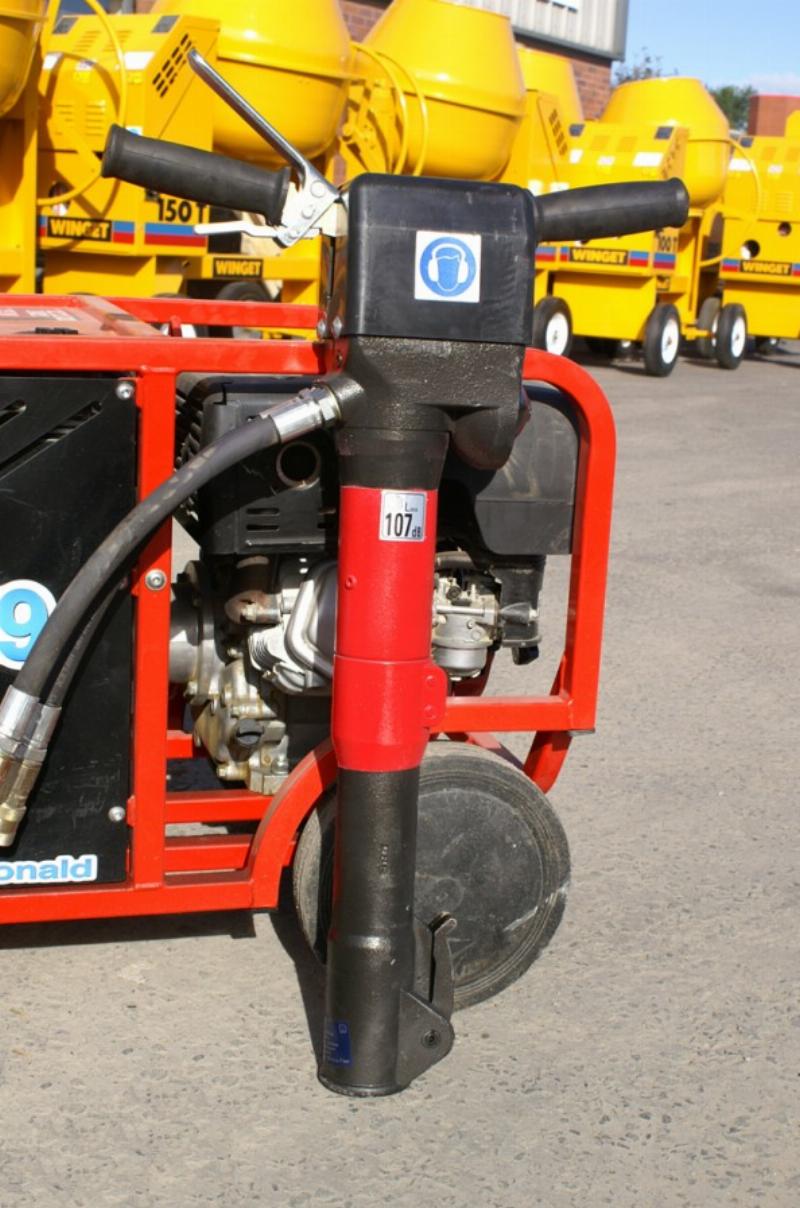 Hydraulic Breakers