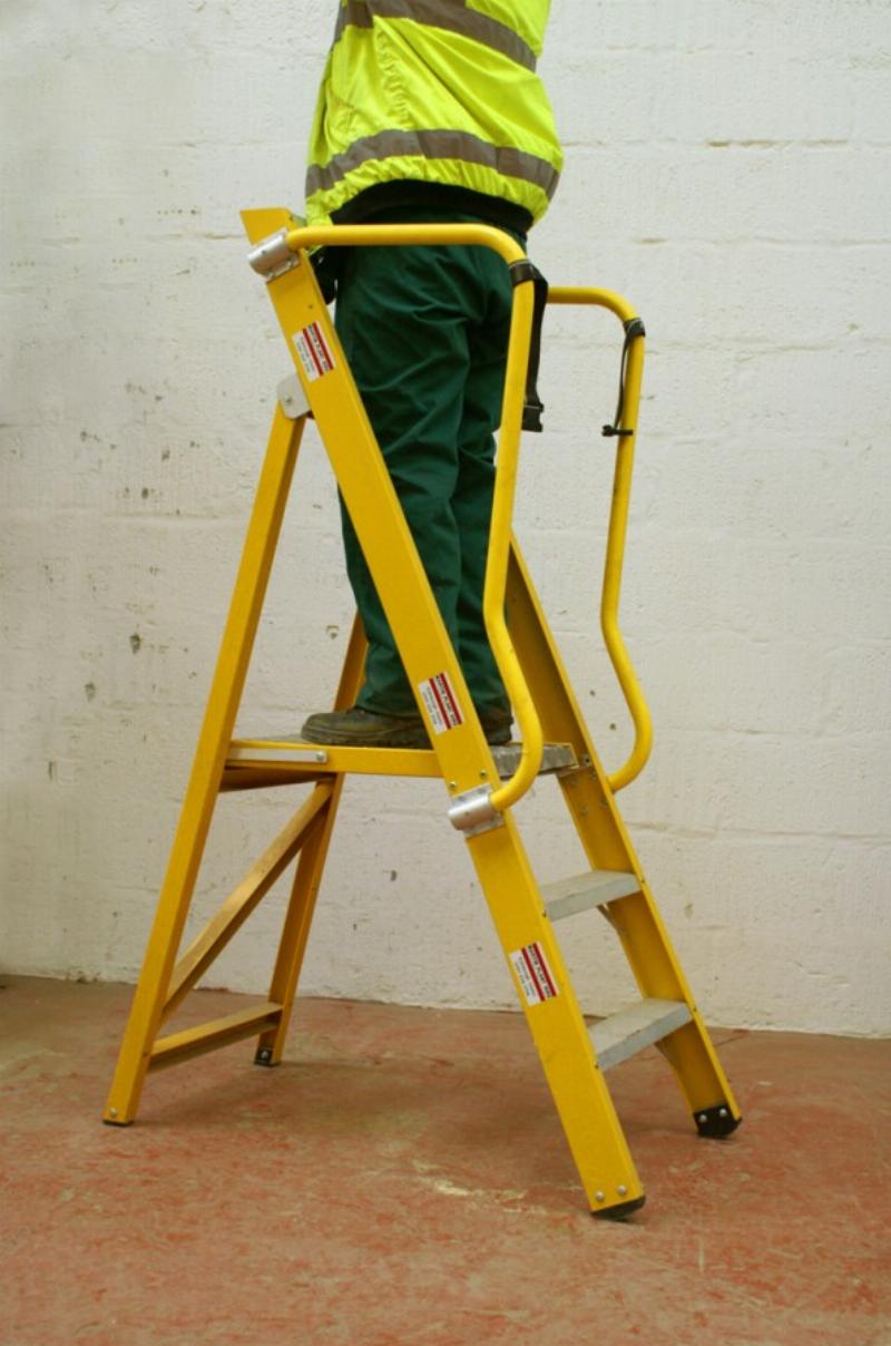 Podium Step Ladder