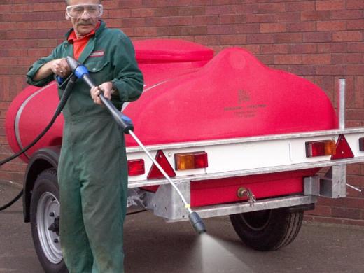 Pressure Washer & Water Bowser